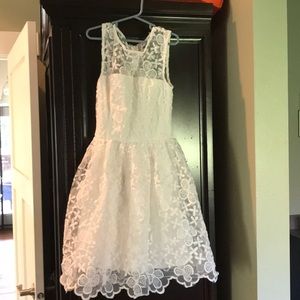 Delia’s girls white dress, XS